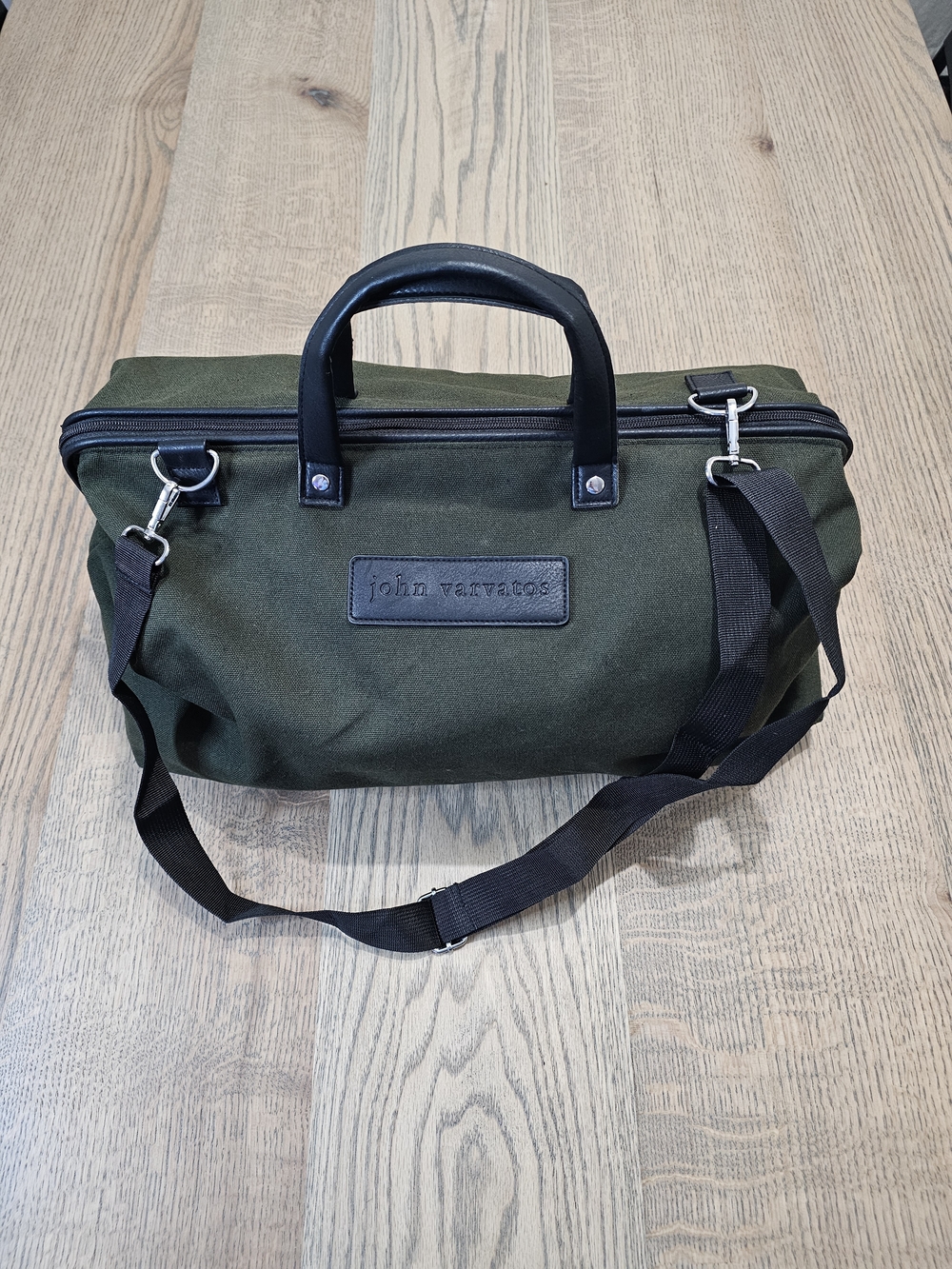 John Varvatos Olive Green Canvas Carryall Weekender Cargo Bag Detachable Strap